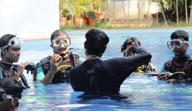 Book : Scuba Diving in Goa | Diving Trips | Packages & Courses | Best ...